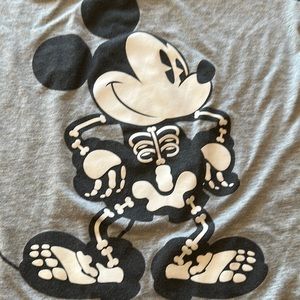 #120D Disney Mickey Mouse Skeleton Tee, size Medium